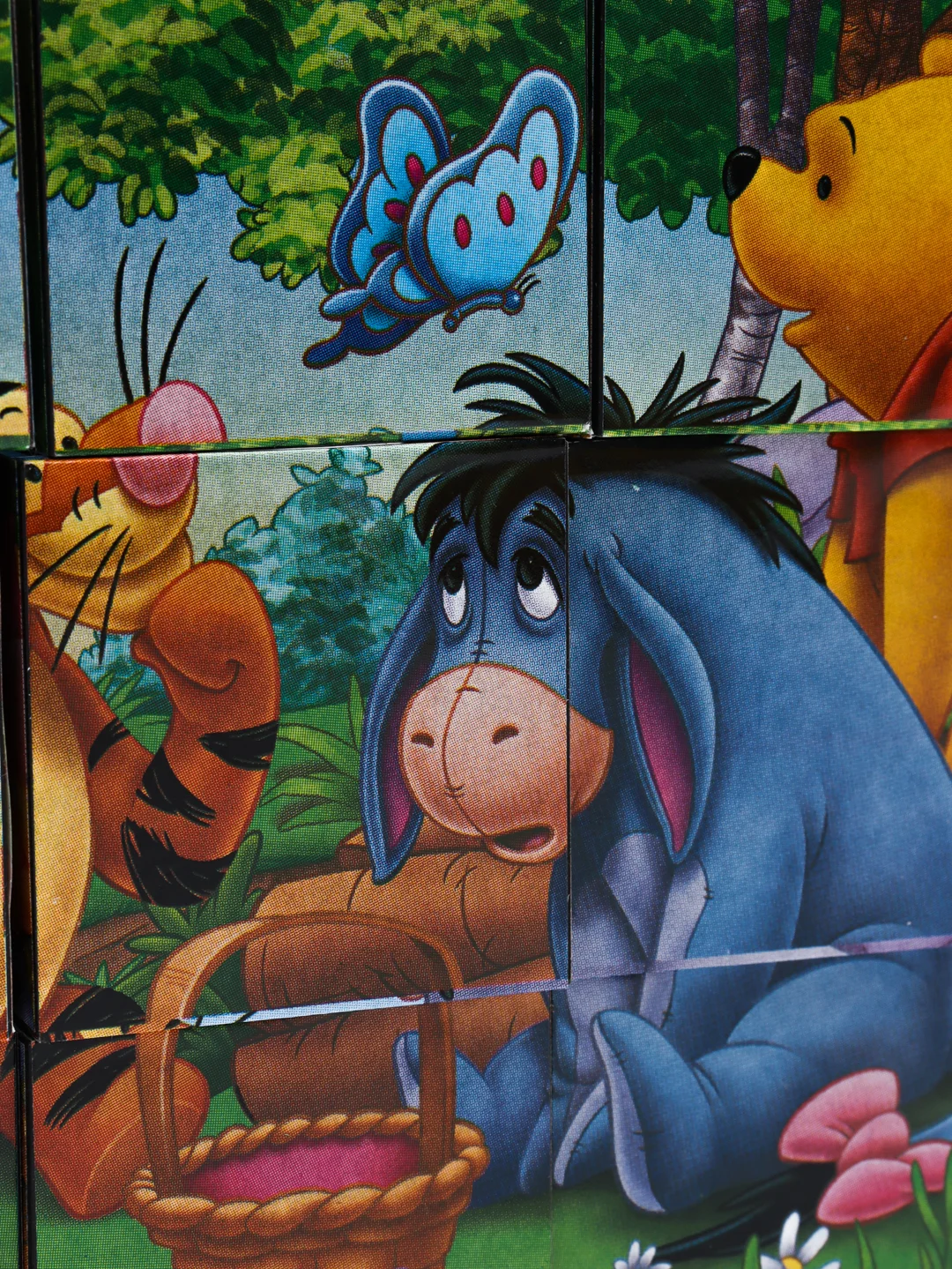 Алый кубики Disney