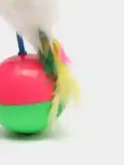 Игрушка для кошек Неваляшка с перьями
