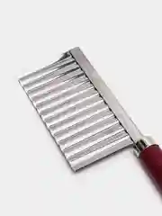 Нож для нарезки картофеля фри и овощей и фигурной резки.