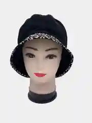 Черный французкие шляпки из натуральной кожи
