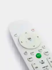 Белый пульт для телевизора DEXP 34019640 Smart белый ДУ Huayu