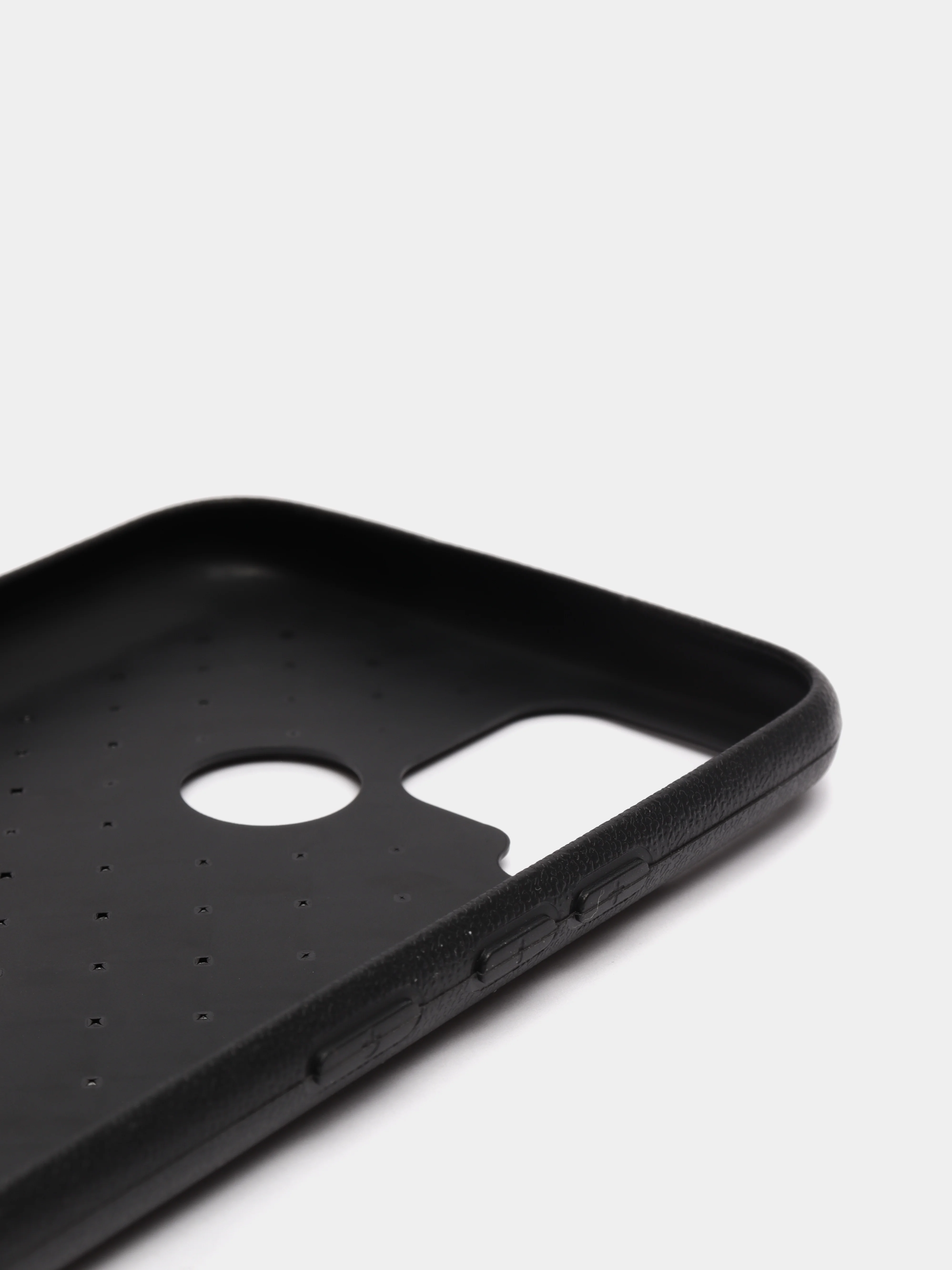 Черный чехол REALME C15