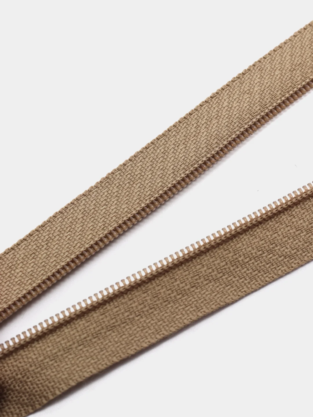 Светло-коричневый молния MaxZipper пластиковая юбочная №3, 18см