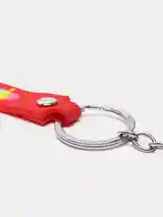 Алый брелок для ключей и рюкзака