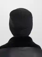 Черный шапка игра в кальмара