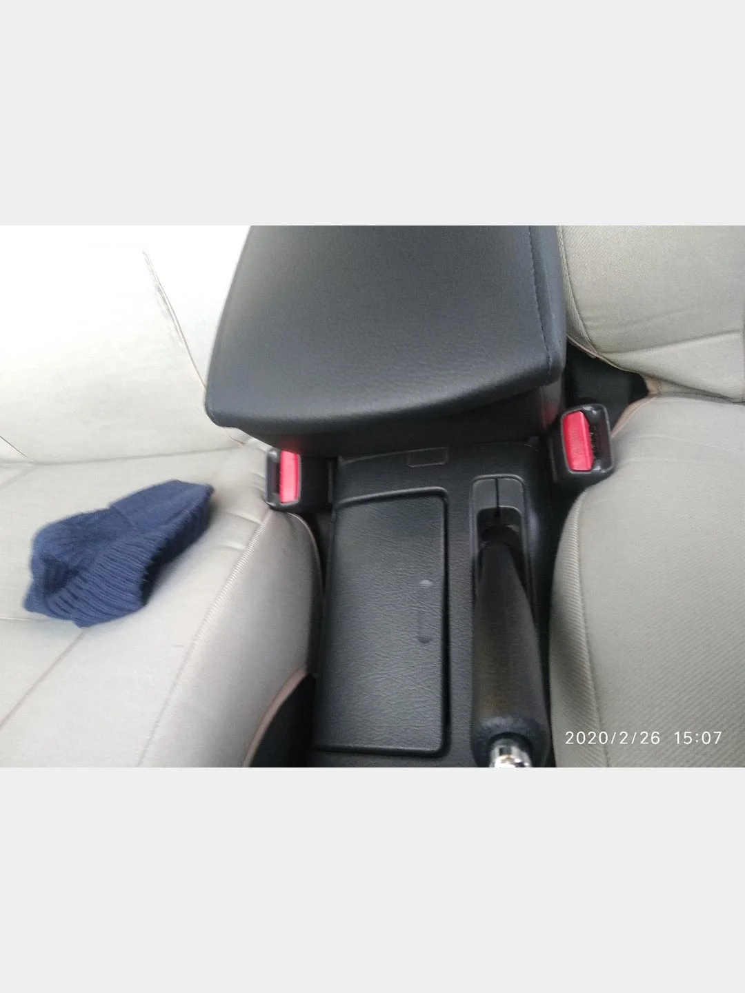 Подлокотник Тойота Авенсис 2 (Toyota Avensis 2), премиум