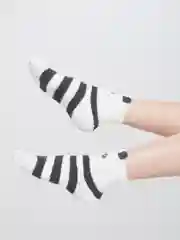 Бордовый махровые женские носки 3D