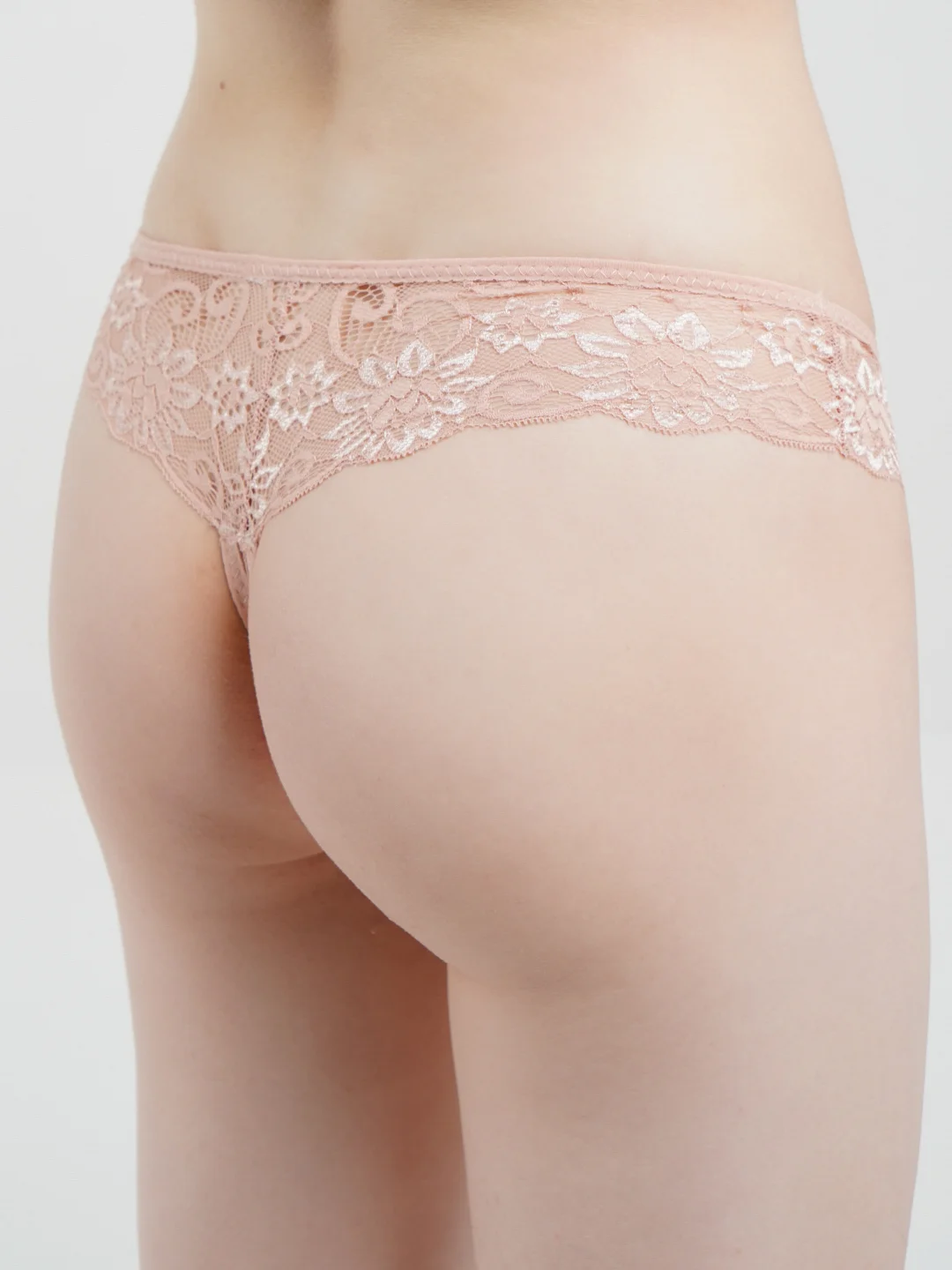 Карамельный женские трусы стринги Ava Secret, кружевные, эротические