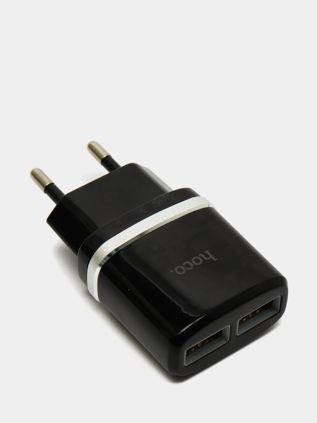 Черный сетевое зарядное устройство HOCO C12, до 2.4A