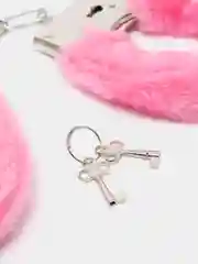 Наручники для секс игр БДСМ металлические с мехом