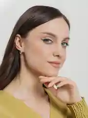 Белый серьги-гвоздики/пусеты