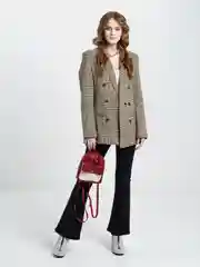 Красный рюкзак женский