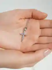 Колье с подвеской