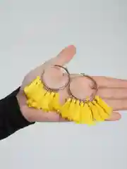 Желтый серьги-кольца с кисточками