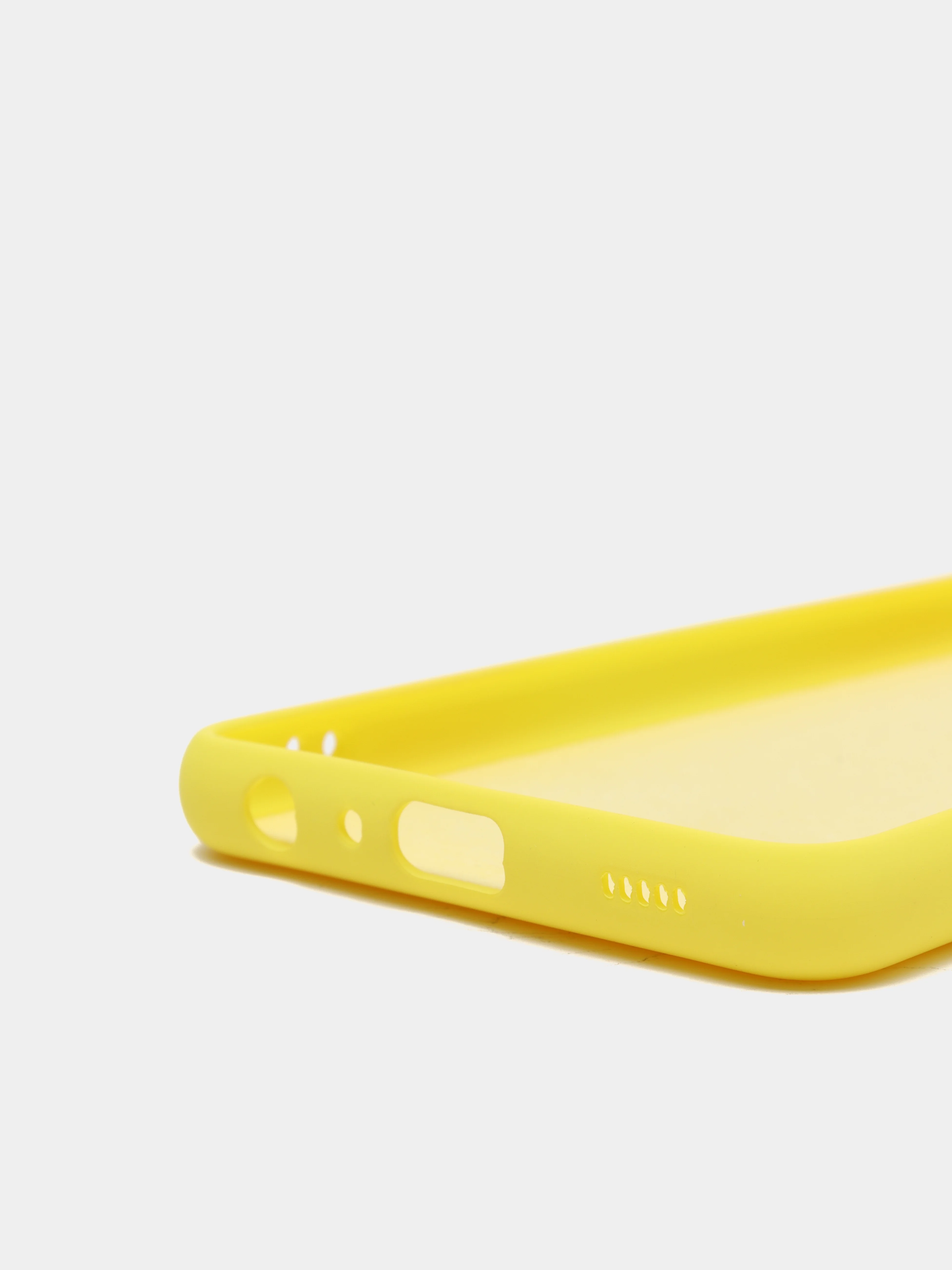 Желтый чехол Samsung A22 4G, M22, M32 c защитой камеры и бархатом внутри
