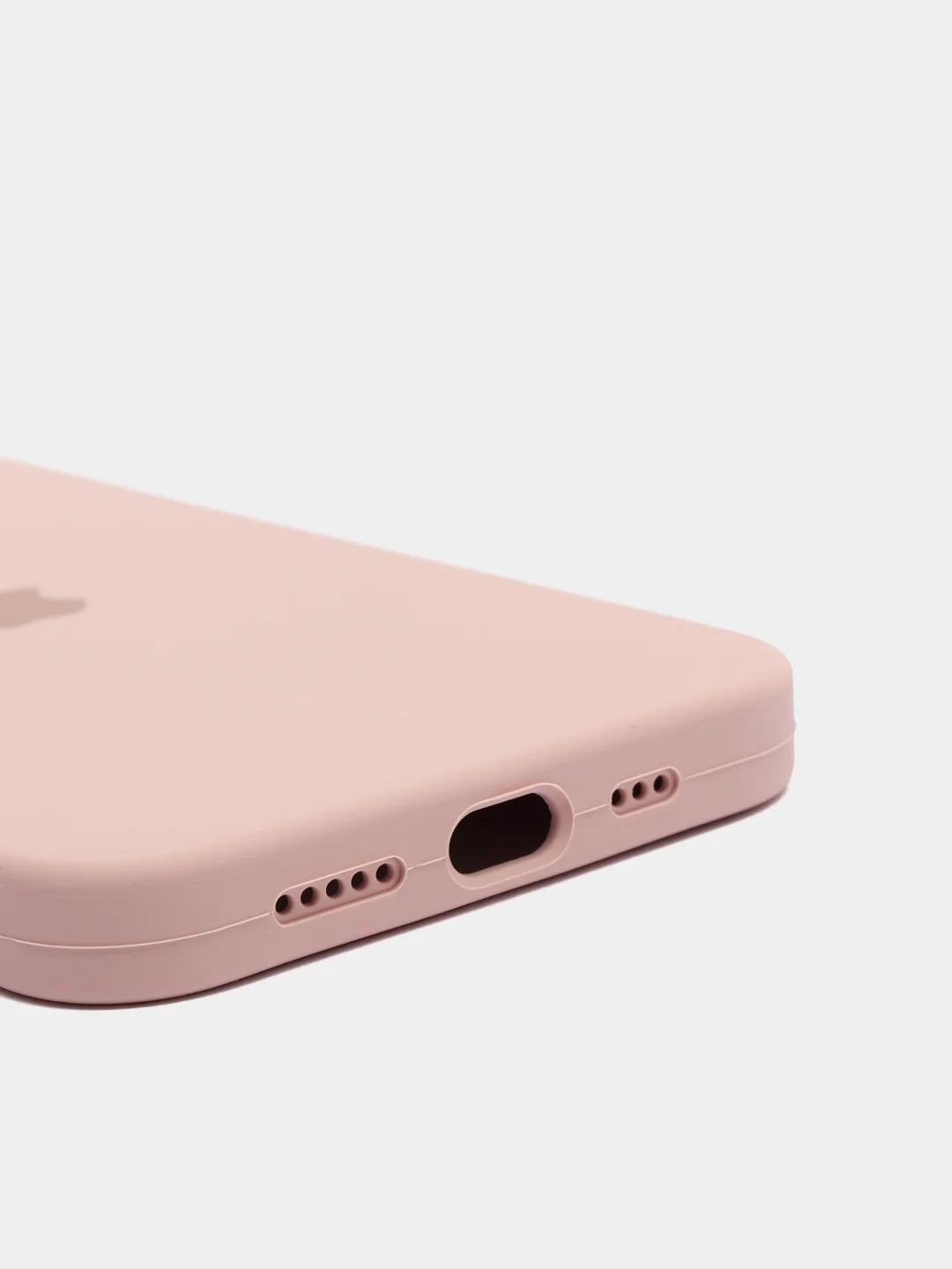 Бежевый чехол Silicone Case для iPhone 13 Pro, с защитой камеры, закрытый низ