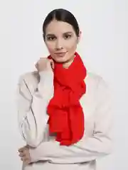 Красный шарф женский