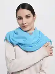 Голубой шарф женский