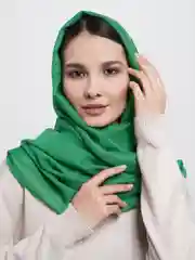 Зеленый шарф женский