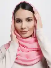 Розовый шарф женский