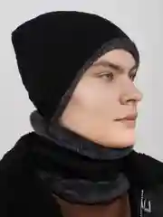 Черный комплект: шапка и снуд