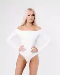 Боди с открытыми плечами