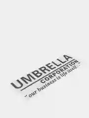 Багровый наклейка на авто "Umbrella corporation"