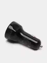 Белый автомобильное зарядное устройство 3 USB