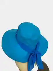 Голубой шляпа летняя
