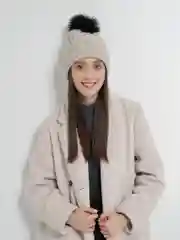 Шапка Salomon IVY Beanie Natural