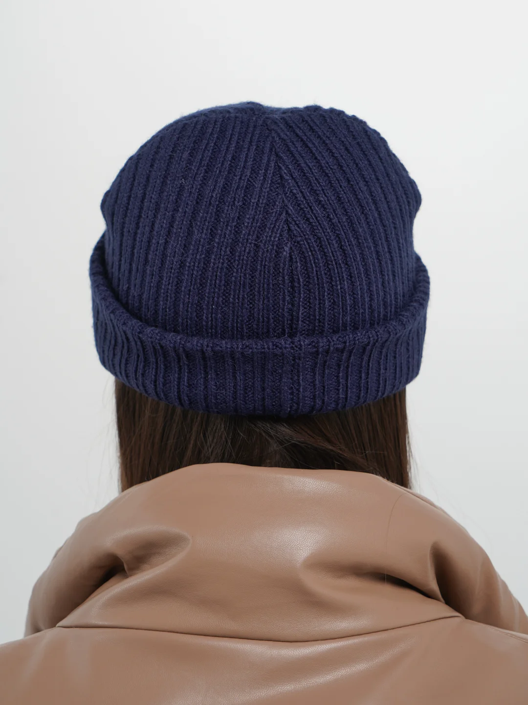 Шапка женская Salomon Outlife Fisherman Beanie Mood Indi