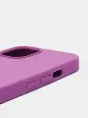 Пурпурный чехол Silicone Case для iPhone 13 с закрытым низом