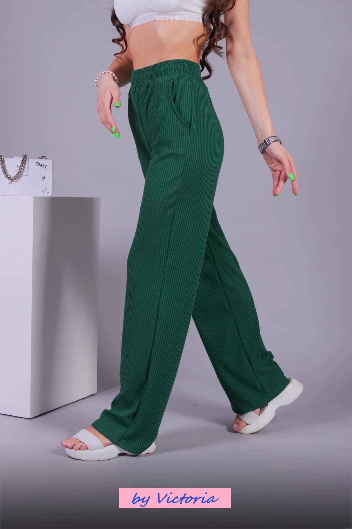 Женские брюки-клёш в рубчик, зеленые купить по цене 1499 ₽ винтернет-магазине KazanExpress