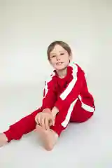 Красный спортивный костюм унисекс для девочек и мальчиков