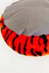Лежанка для кошек и собак из искусственного меха в расцветке лео "Tiger"