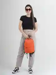Рыжий рюкзак женский