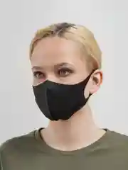 Черный маска защитная многоразовая
