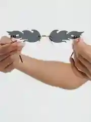 Черный солнцезащитные очки в форме огня