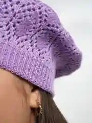 Лавандовый берет женский вязаный "Ева", ажурный