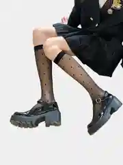 Чулки черные в горошек