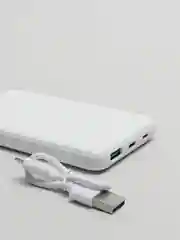 Белый внешний аккумулятор power bank 10000 mAh pd