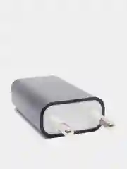 Черный универсальный блок питания для любых смартфонов USB