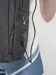 Черный рюкзак с USB и с разъемом для наушников