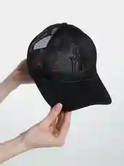 Черный бейсболка сетчатая классическая