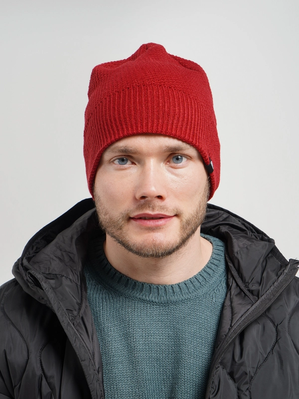 Шапка мужская Adidas BEANIE красная