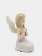 Лавандовый статуэтки