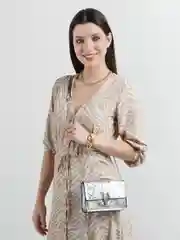 Серебряный квадратная сумка на цепочке