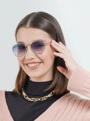 Солнцезащитные очки женские, в футляре, с салфеткой