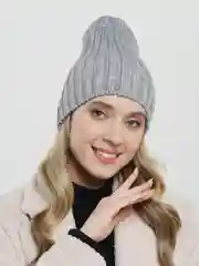 Серый шапка женская "Серебро", вязаная бини весна-осень