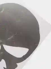 Белый наклейка на авто "Череп"